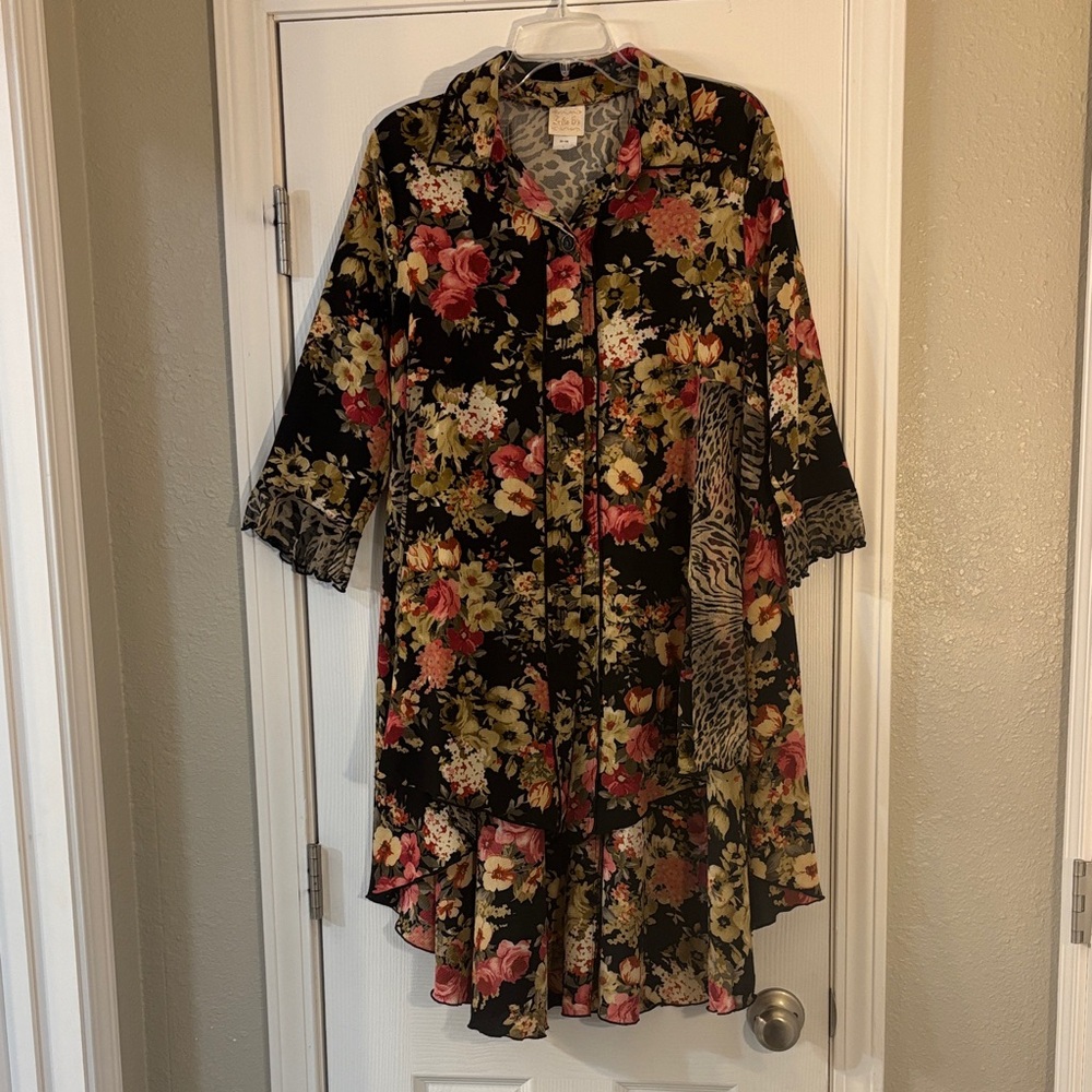 Zadie B’S Floral Black and Red Button-Up Dress
